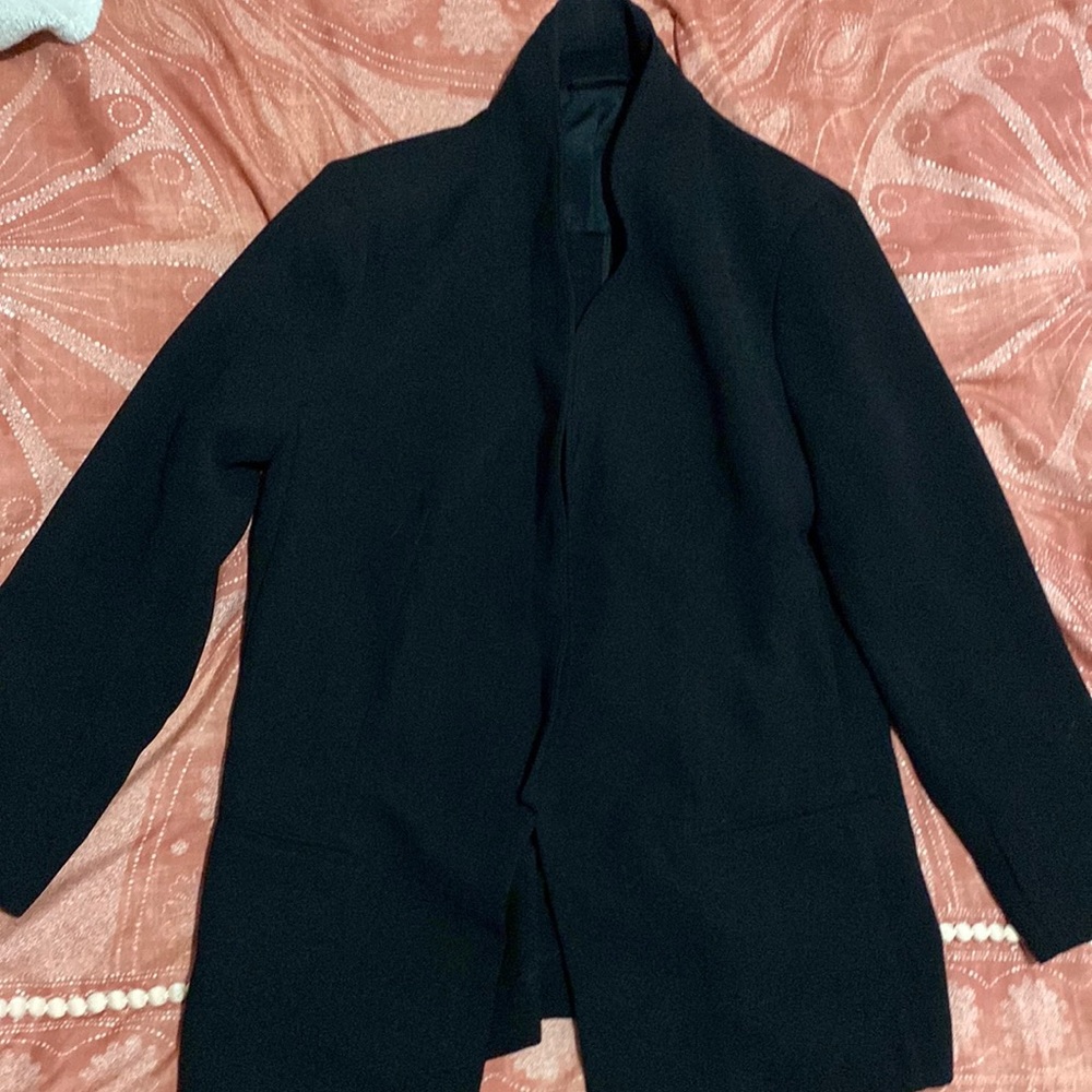 Fitted suit jacket